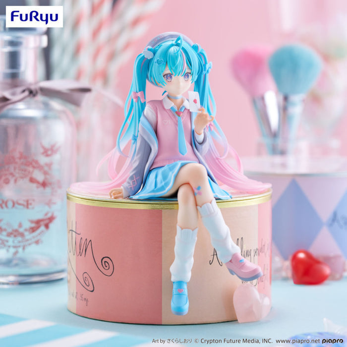 FuRyu: Hatsune Miku - Noodle Stopper Figure Love Blazer